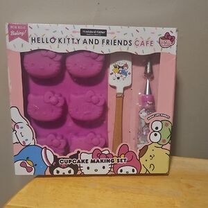 Hello Kitty Cupcake Making Set